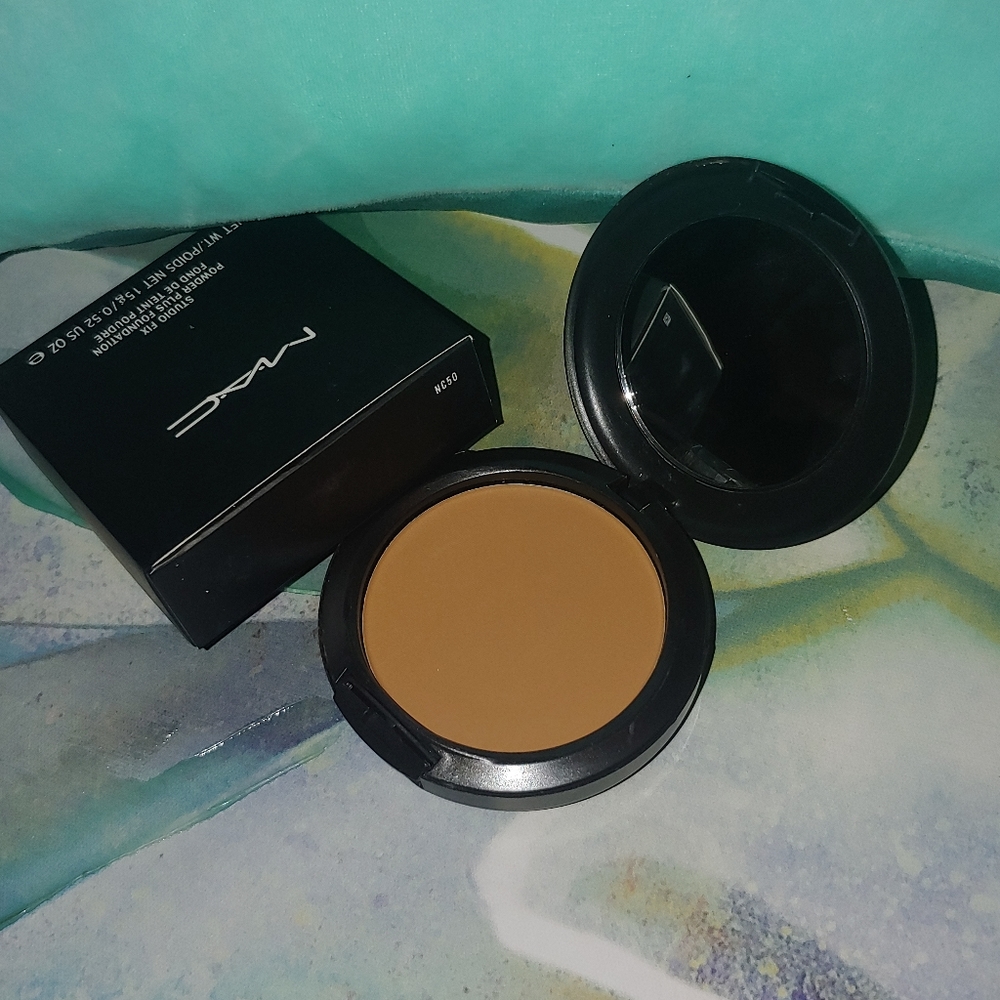 ⚡ New Mac Studio Fix Powder + Foundation NC50 ⚡
